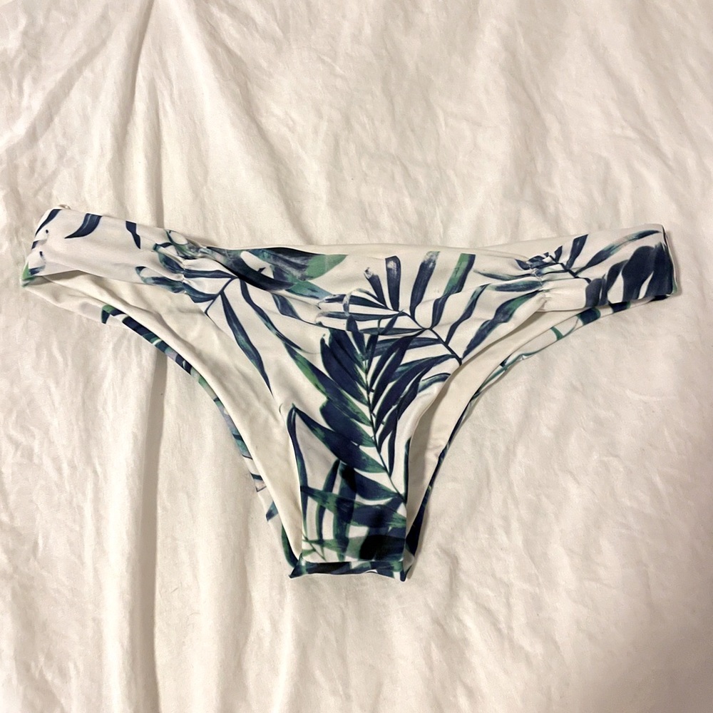 L SPACE bikini bottoms